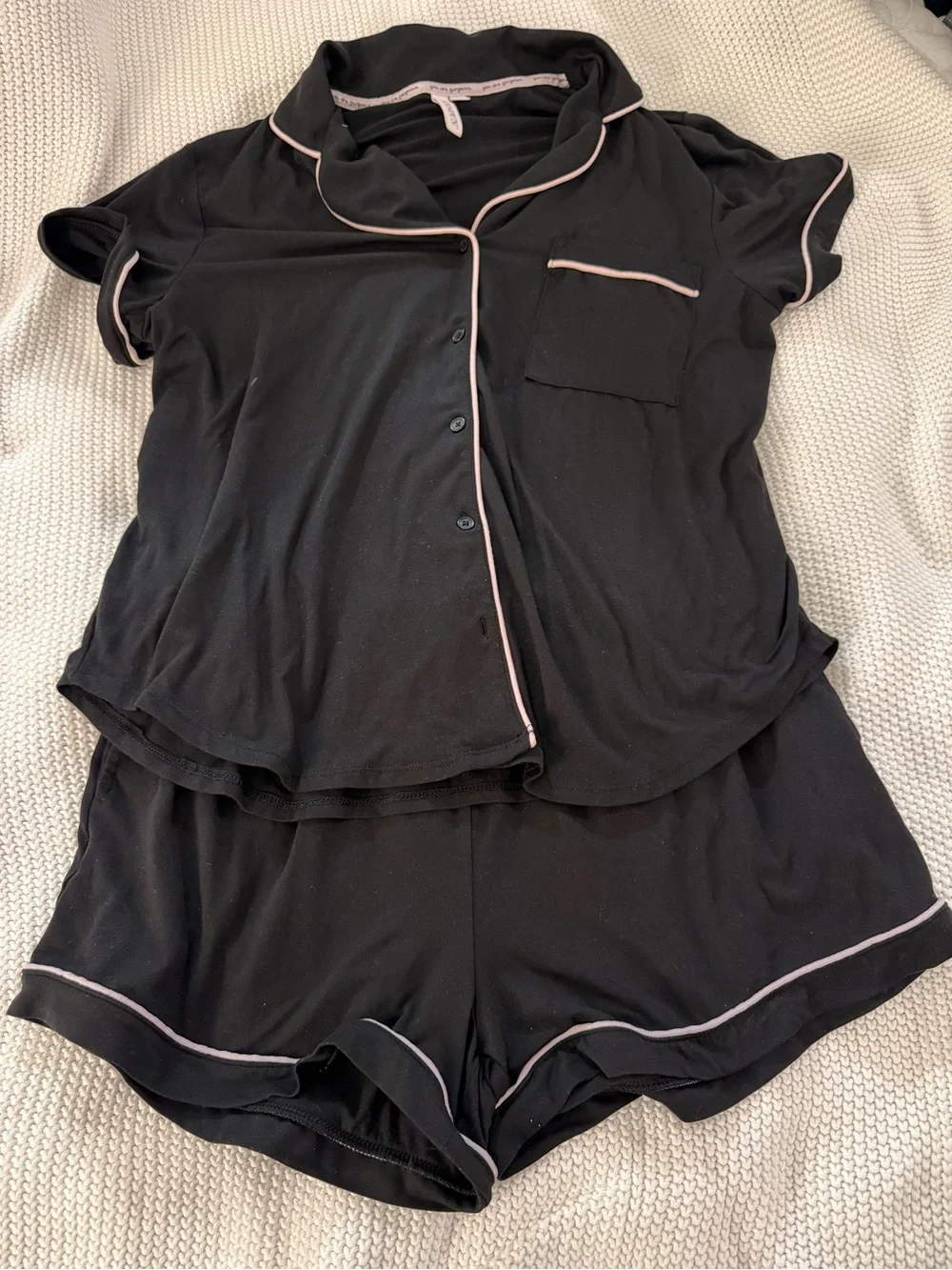Black Short-Sleeve Pajama Set with Pink Trim